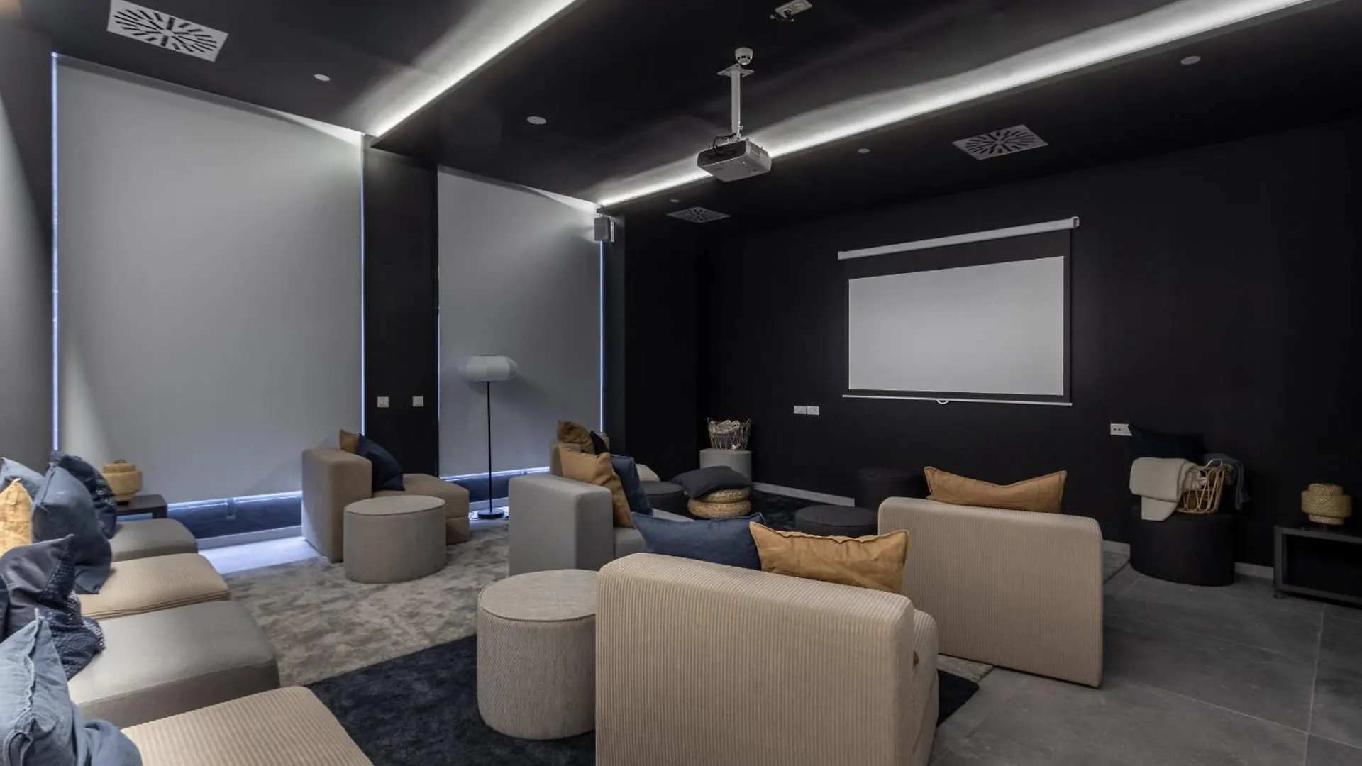 شقة Malaga Skyline 1 Pool & Parking Free