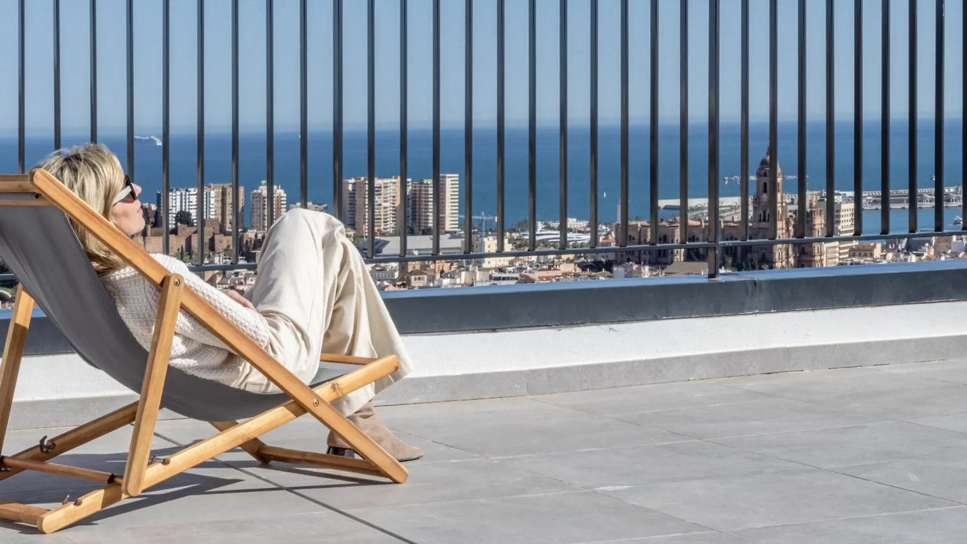 Malaga Skyline 1 Pool & Parking Free Apartment 0*,  Spain